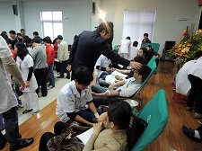 Đoàn thanh niên Tổng Công ty Bảo đảm an toàn hàng hải miền Bắc tổ chức chương trình hiến máu nhân đạo.