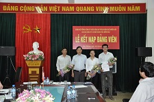 Công ty TNHH MTV Cơ khí hàng hải miền Bắc tổ chức lễ kết nạp Đảng viên.