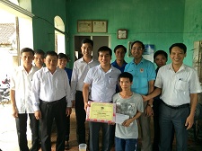 Đoàn TNCS Hồ Chí Minh Tổng công ty BĐATHH miền Bắc hỗ trợ kinh phí cho gia đình có hoàn cảnh khó khăn trên địa bàn thành phố Hải Phòng năm 2014.