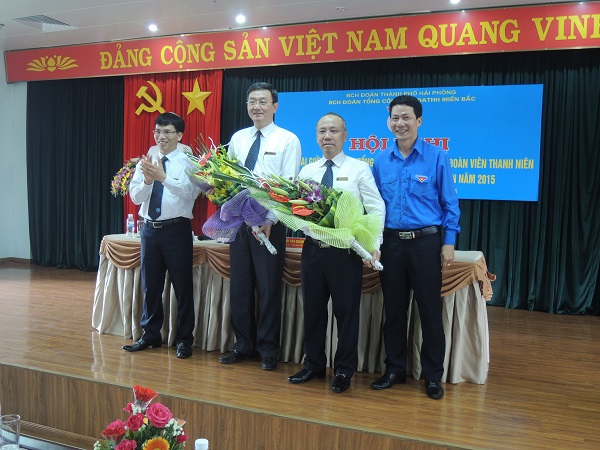 Tổng Công ty Bảo đảm an toàn hàng hải miền Bắc tổ chức Hội nghị Đối thoại giữa Lãnh đạo Tổng công ty với cán bộ, đoàn viên thanh niên và tổ chức ngày hội hiến máu tình nguyện năm 2015.