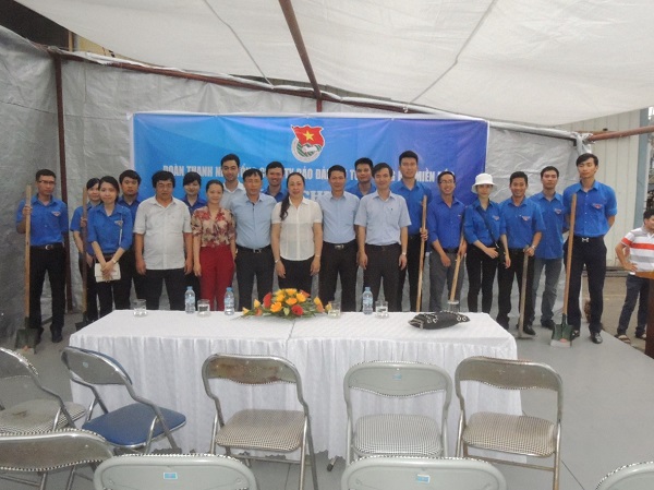 Đoàn Thanh niên Tổng công ty Bảo đảm an toàn hàng hải miền Bắc tổ chức Lễ ra quân Chiến dịch Thanh niên tình nguyện hè năm 2015.  