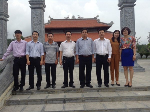 Công ty TNHH MTV Hoa tiêu hàng hải khu vực VI  tham gia cùng đoàn công tác Thanh tra Cục Hàng hải Việt Nam dâng hương tại Khu Di tích lịch sử Truông Bồn