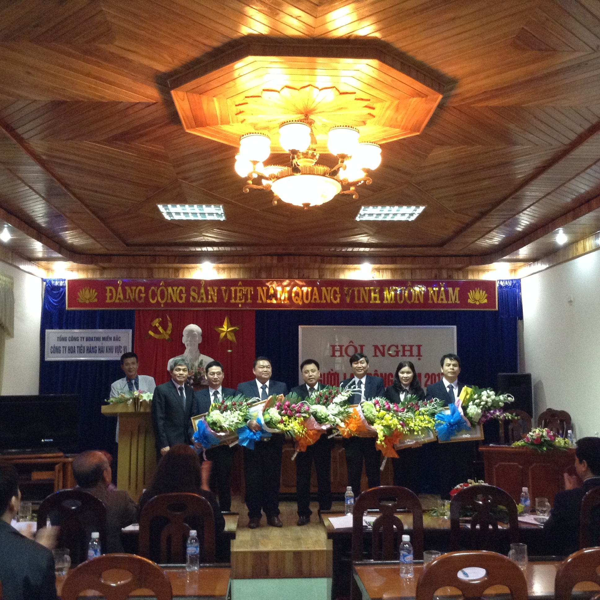 Công ty TNHH MTV Hoa tiêu hàng hải khu vực VI tổ chức Hội nghị người lao động năm 2017