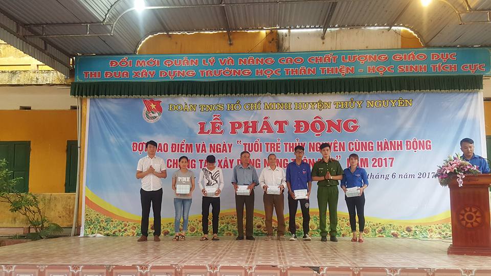 Đoàn thanh niên Tổng công ty Bảo đảm an toàn hàng hải miền Bắc tham gia hoạt động Tuổi trẻ Hải Phòng chung tay xây dựng Nông thôn mới năm 2017