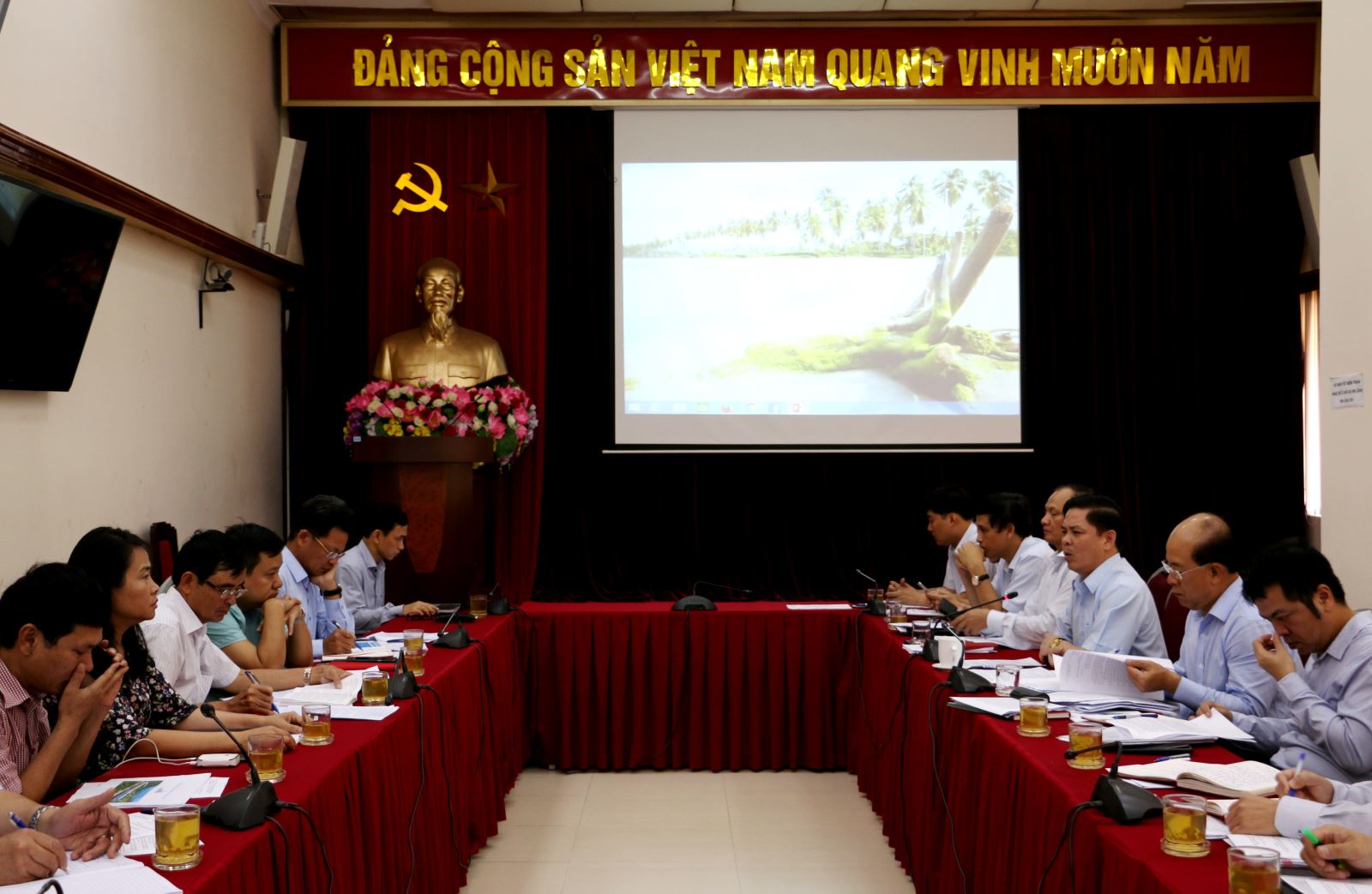 Rà soát công tác bảo trì, sửa chữa kết cấu hạ tầng đường sắt quốc gia và công tác nạo vét, duy tu tuyến luồng hàng hải