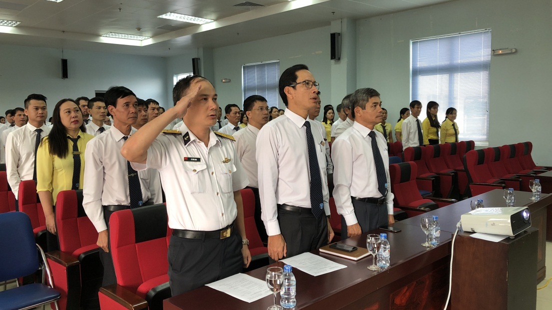 Tổng công ty Bảo đảm an toàn hàng hải miền Bắc tổ chức Lễ chào cờ đầu tháng 10 năm 2018