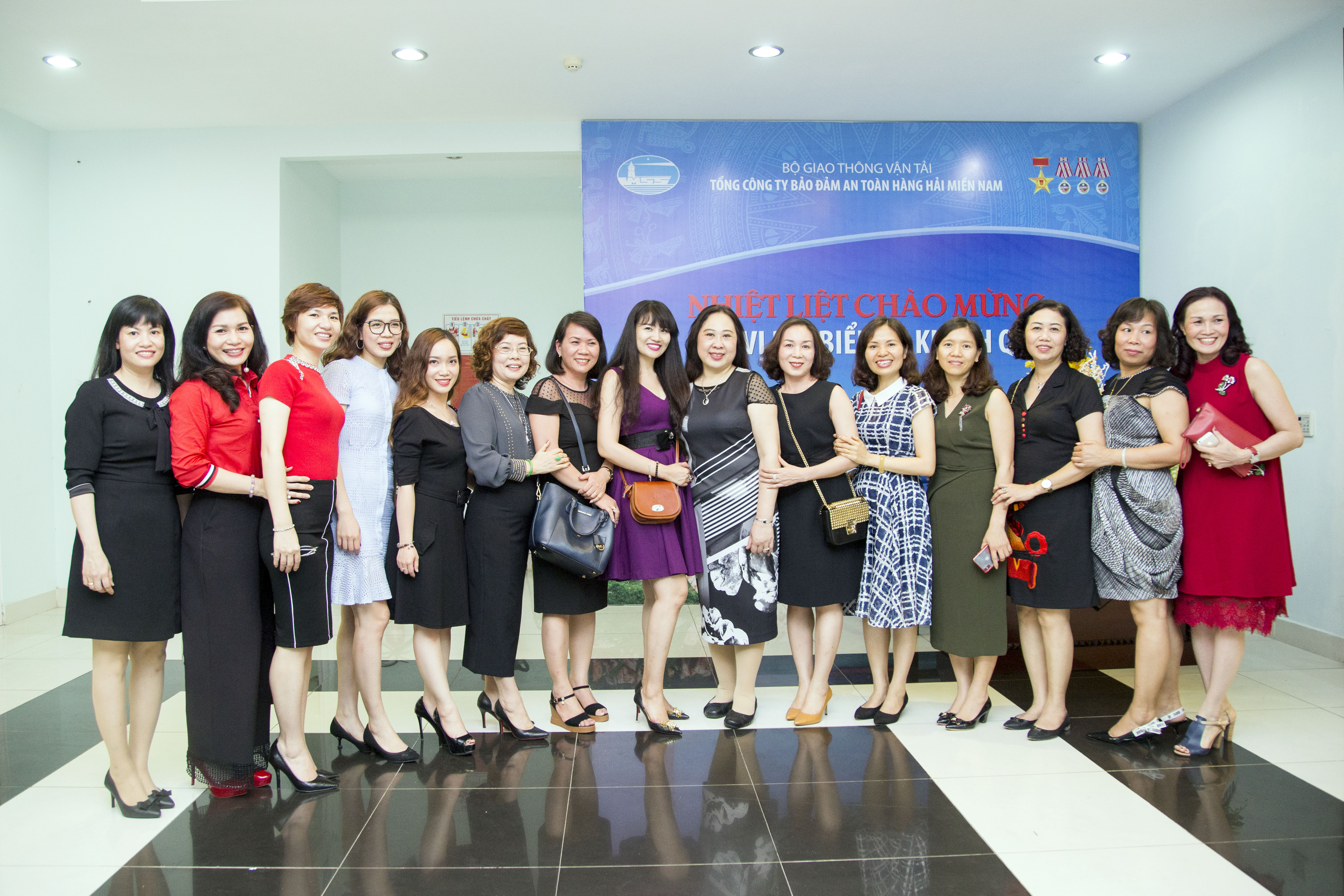 Chương trình giao lưu, trao đổi và học tập kinh nghiệm về hoạt động vì sự tiến bộ phụ nữ và phong trào nữ công nhân viên chức lao động	