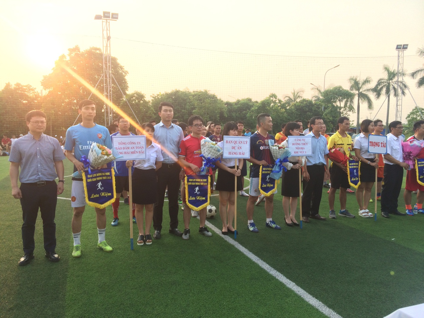 GIẢI GIAO LƯU BÓNG ĐÁ MINI KHỐI CÁC CƠ QUAN, ĐƠN VỊ        HOẠT ĐỘNG TRONG LĨNH VỰC GIAO THÔNG THỦY