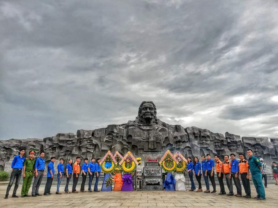 CHI ĐOÀN THANH NIÊN CÔNG TY BẢO ĐẢM HÀNG HẢI TRUNG BỘ TỔ CHỨC CÁC HOẠT ĐỘNG KỶ NIỆM 71 NĂM NGÀY THƯƠNG BINH  LIỆT SỸ (27/7/1947 - 27/7/2018)