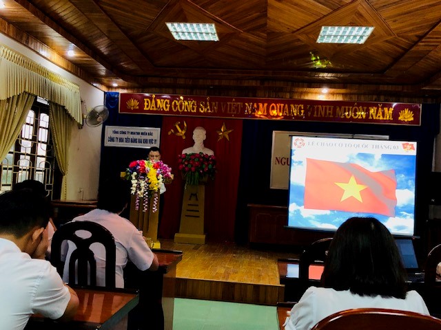 Công ty TNHH MTV Hoa tiêu hàng hải khu vực VI tổ chức chương trình nghi lễ chào cờ Tổ quốc tháng 8 năm 2019