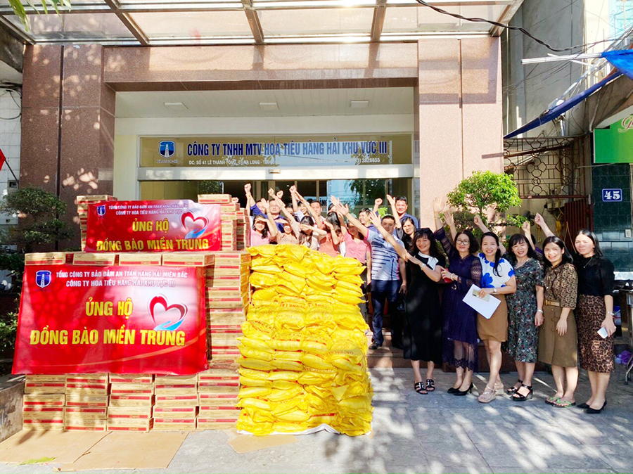Công ty TNHH MTV Hoa tiêu hàng hải khu vực III hướng về miền Trung thân yêu