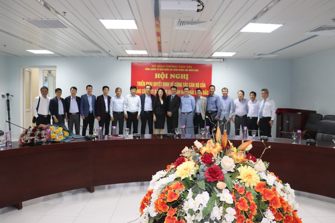 Hội nghị Triển khai Quyết định về công tác cán bộ của Tổng công ty Bảo đảm an toàn hàng hải miền Bắc