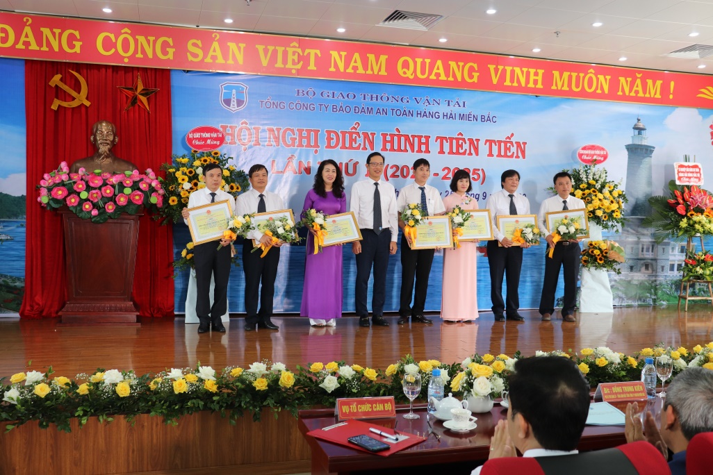 Tổng công ty Bảo đảm an toàn hàng hải miền Bắc tổ chức Hội nghị điển hình tiên tiến lần II (2020 - 2025)