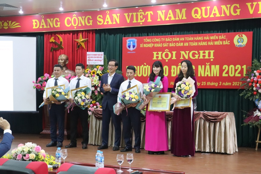 Xí nghiệp Khảo sát Bảo đảm an toàn hàng hải miền Bắc tổ chức Hội nghị người lao động năm 2021