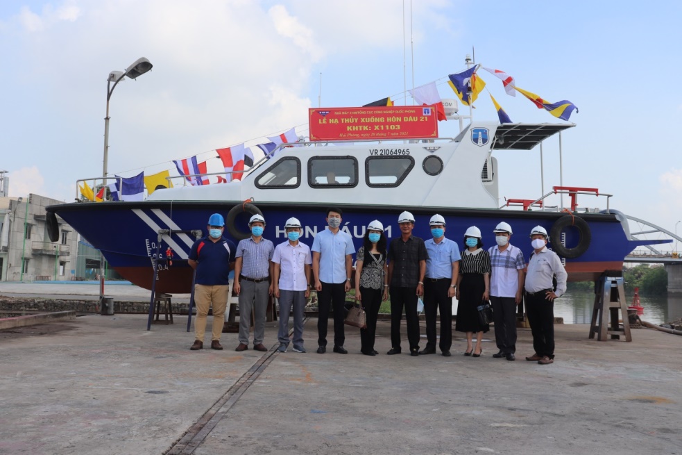 Lễ Bàn giao Ca nô Hòn Dáu 21 cho Tổng công ty Bảo đảm an toàn hàng hải miền Bắc