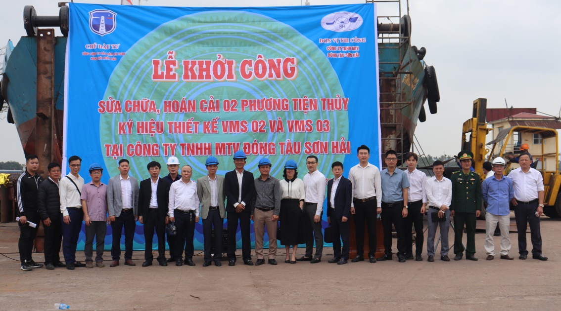 Lễ khởi công gói thầu số 04: Sửa chữa, hoán cải phương tiện thủy VMS 02 và VMS 03 thuộc dự án hoán cải phương tiện thủy VMS 02 và VMS 03
