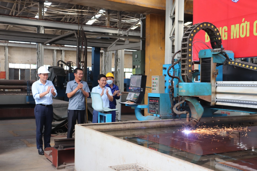 Lễ khởi công đóng mới 03 tàu bảo đảm an toàn hàng hải