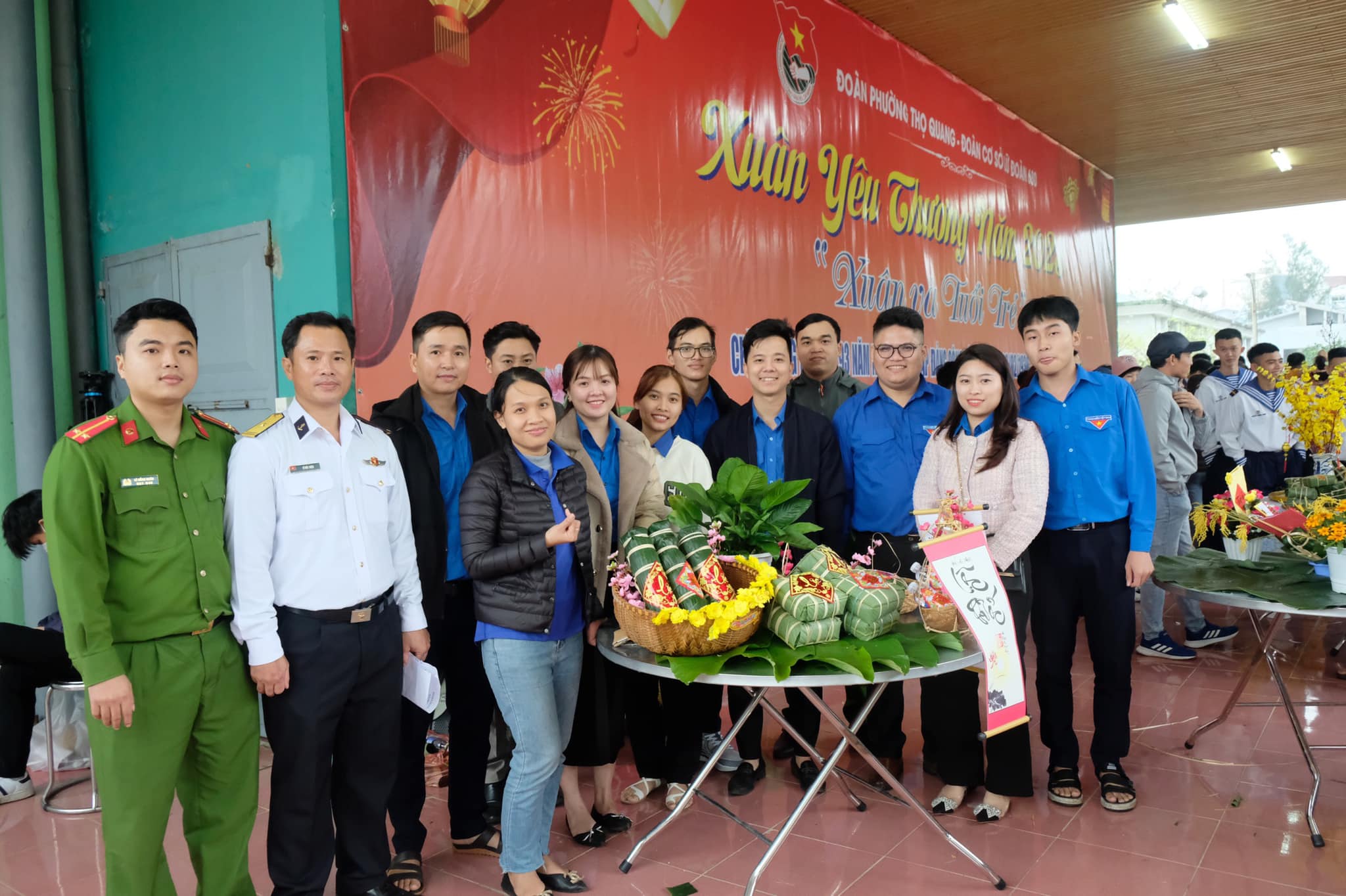  Chi đoàn Thanh niên Công ty Bảo đảm an toàn hàng hải Trung Bộ tham gia Chương trình “Xuân Yêu Thương năm 2023” tại khuôn viên của Lữ Đoàn 680 Hải Quân 