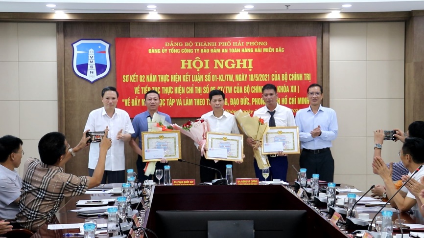 Đảng ủy Tổng công ty Bảo đảm an toàn hàng hải miền Bắc tổ chức Hội nghị sơ kết 02 năm thực hiện Kết luận số 01-KL/TW, ngày 18/5/2021 của Bộ Chính trị về tiếp tục thực hiện Chỉ thị số 05-CT/TW, ngày 15/5/2016 của Bộ Chính trị khóa XII “Về đẩy mạnh học tập và làm theo tư tưởng, đạo đức, phong cách Hồ 