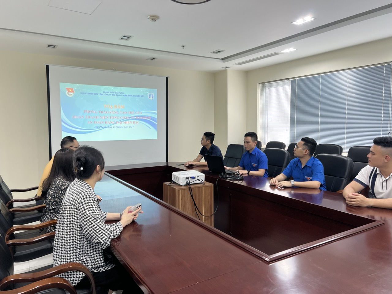 Chương trình tọa đàm phong trào sáng tạo trẻ đối với các đoàn viên thanh niên tiêu biểu tại Tổng công ty Bảo đảm an toàn hàng hải miền Bắc