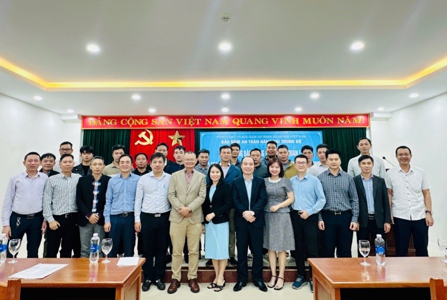 Tổ chức thi nâng bậc lương, chuyển ngạch lương cho người lao động năm 2025 tại Bảo đảm an toàn hàng hải Trung Bộ