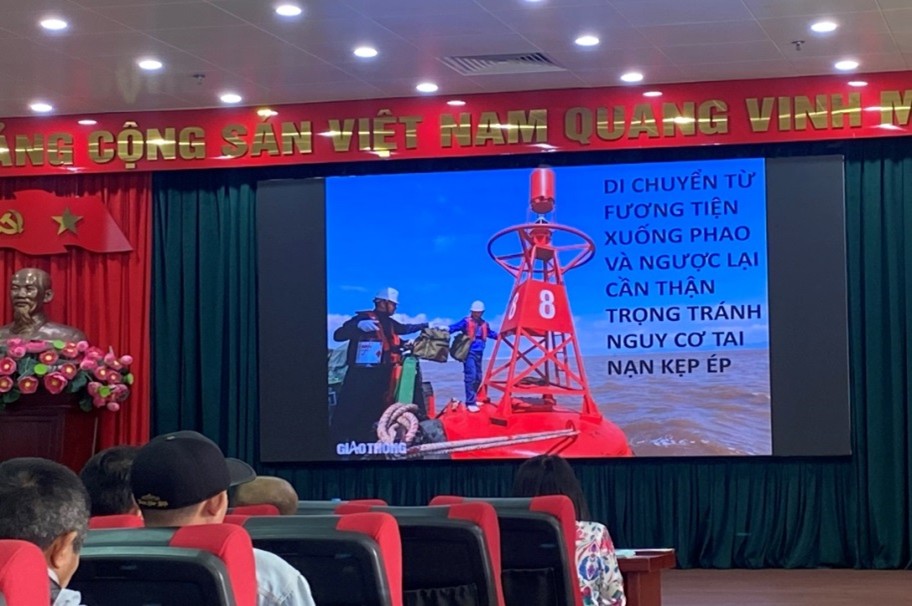 BẢO ĐẢM AN TOÀN HÀNG HẢI ĐÔNG BẮC BỘ TỔ CHỨC TẬP HUẤN AN TOÀN VỆ SINH LAO ĐỘNG CHO CBCNV