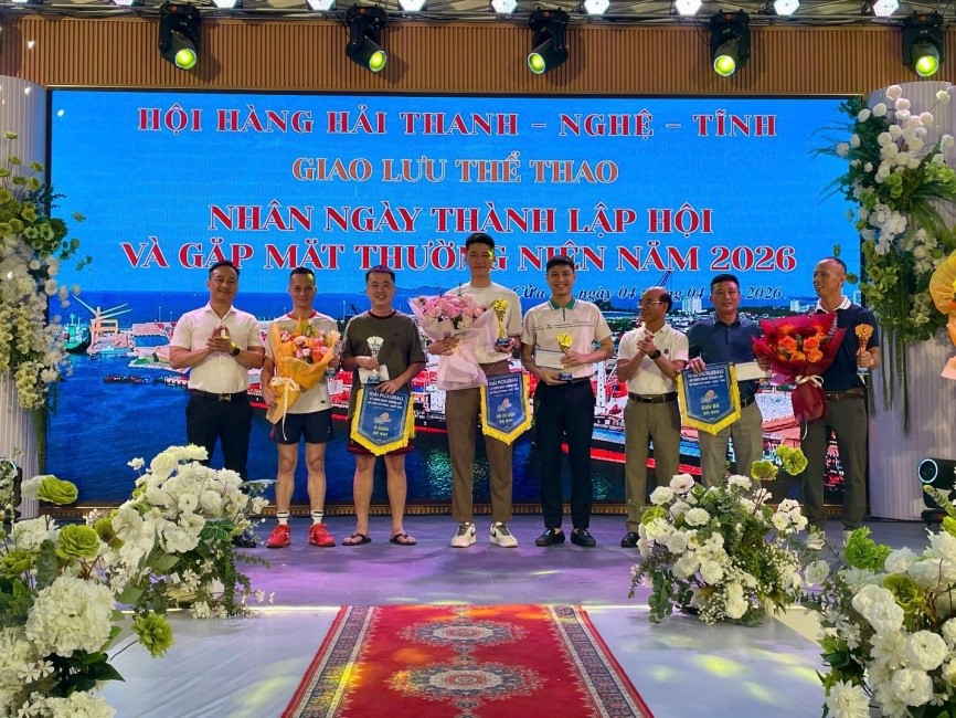 SÔI NỔI CHƯƠNG TRÌNH GIAO LƯU THỂ THAO CHÀO MỪNG 7 NĂM THÀNH LẬP HỘI HÀNG HẢI THANH - NGHỆ - TĨNH