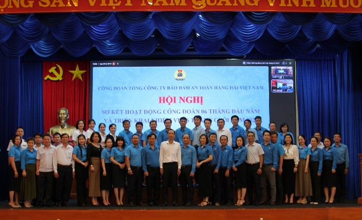 Công đoàn Bảo đảm an toàn hàng hải Đông Nam Bộ: Sôi nổi chuỗi hoạt động thiết thực chào mừng 97 năm Ngày thành lập Công đoàn Việt Nam